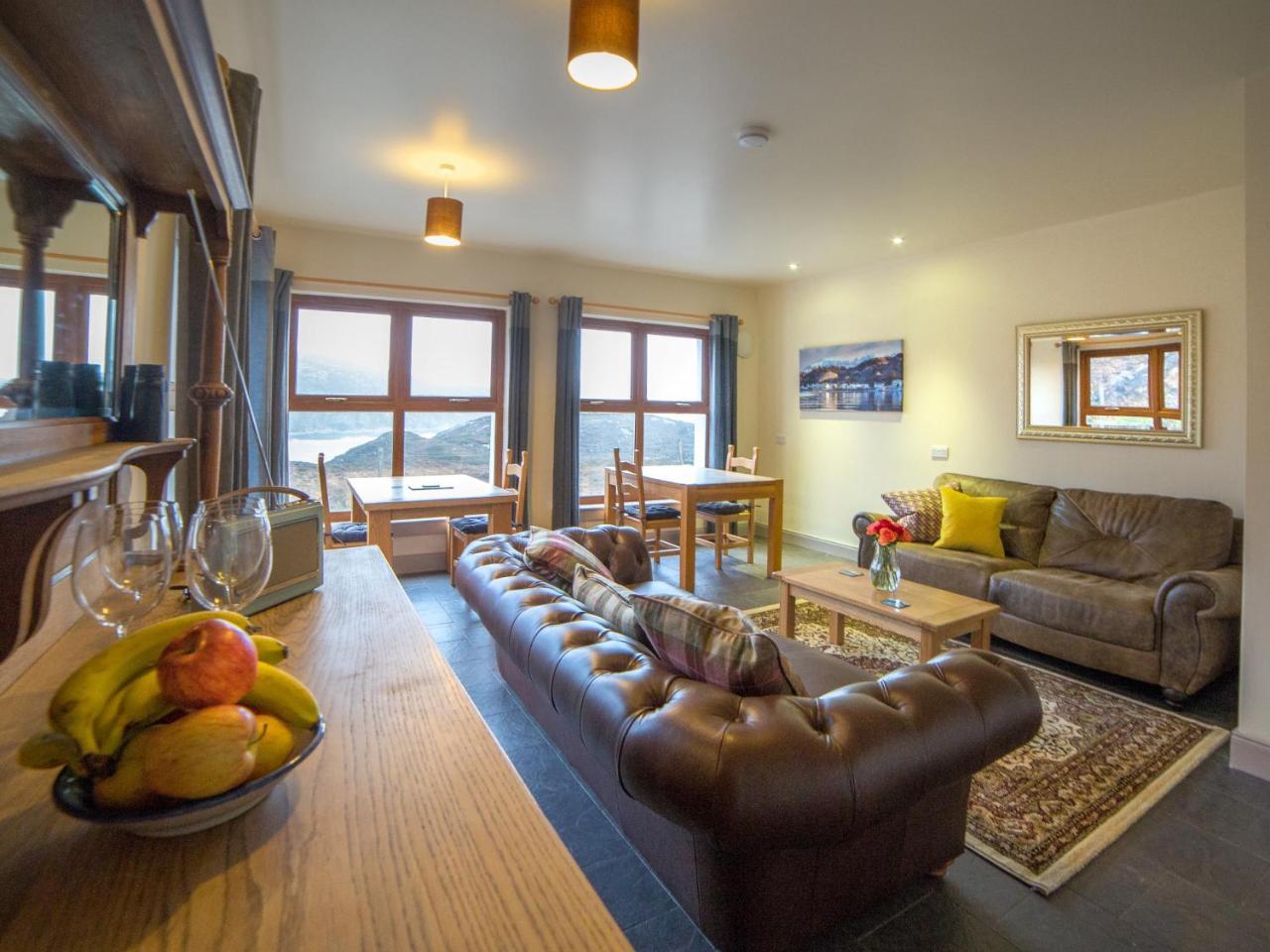 Kirkaig Lodge Lochinver Exterior photo